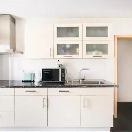 アパート Guenstige Zimmer-unterkunft Mit Gemeinschaftsbad レラハ