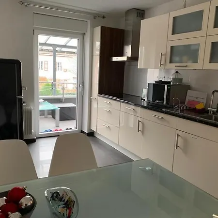 Guenstige Zimmer-unterkunft Mit Gemeinschaftsbad * Lörrach